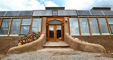 Earthships Homes For A Sustainable Future Csglobe Earthship Biotecture Earthship Home