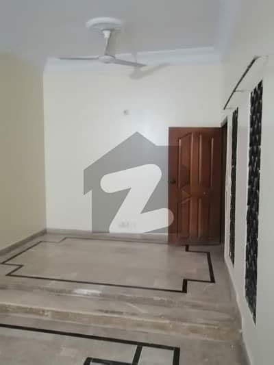 Portion Ground Floor Bed Dd Sq Yard In Vip Block Gulistan E