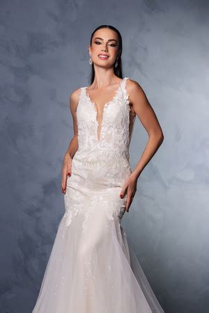 RQ IVORY NUDE RQ NEW ARRIVALS