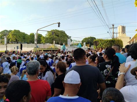 Padroeira dos católicos santarenos recebe homenagens cheias de amor e