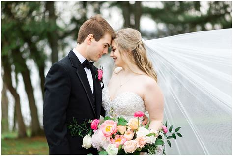 Fairmont Chateau Montebello Wedding — Jessi Lauren Photography