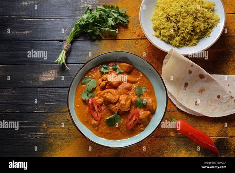 Indisches Huhn Tikka Masala Curry Stockfotos Und Bilder Kaufen Alamy