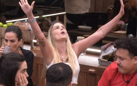 Ap S Comprar Briga At Produ O Do Bbb Yasmin Se Exalta E Arma