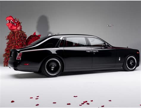 rolls royce phantom dragon  tribute   lunar year   dragon