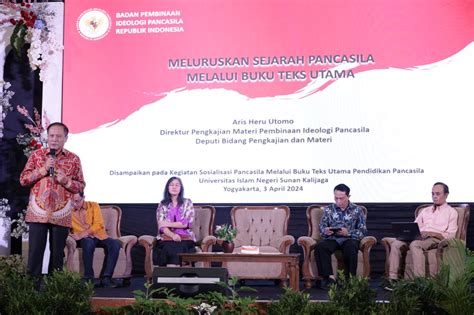 Pentingnya Buku Teks Utama Pendidikan Pancasila Sebagai Sarana Dalam