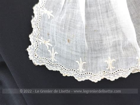 Petit Jabot Dentelle Et Fines Broderies Le Grenier De Lisette