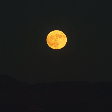 Stasera La Luna Piena Del Cacciatore Quando Vederla E Qual Il Suo