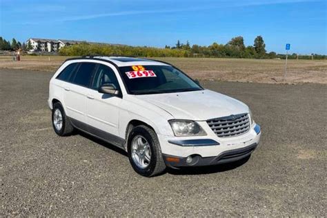 Used 2005 Chrysler Pacifica Specs And Features Edmunds