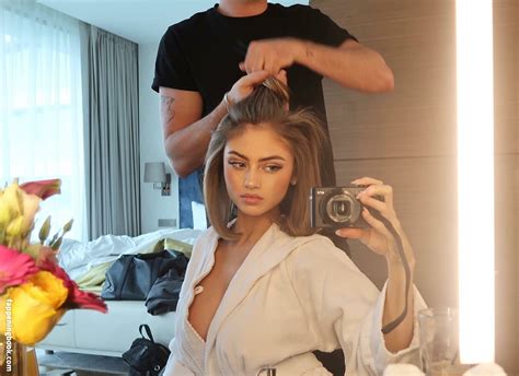 Leni Klum Nude The Fappening Photo FappeningBook