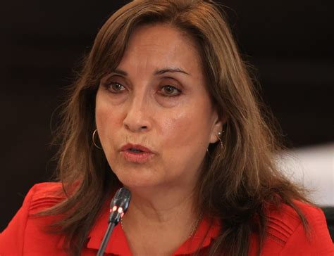 Dina Boluarte Descarta Renuncia Al Cargo Y Anuncia Recomposición Del Gabinete Agenda País