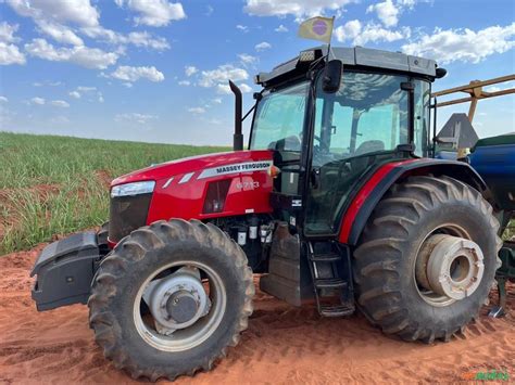 Vende Se Massey Ferguson X Cv Ano Em Dracena