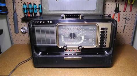 The Zenith H500 Super Trans Oceanic Portable Radio Youtube