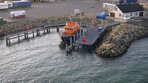 Rosslare Harbour Rnli Comes To The Assistance Of A Fishing Vessel With