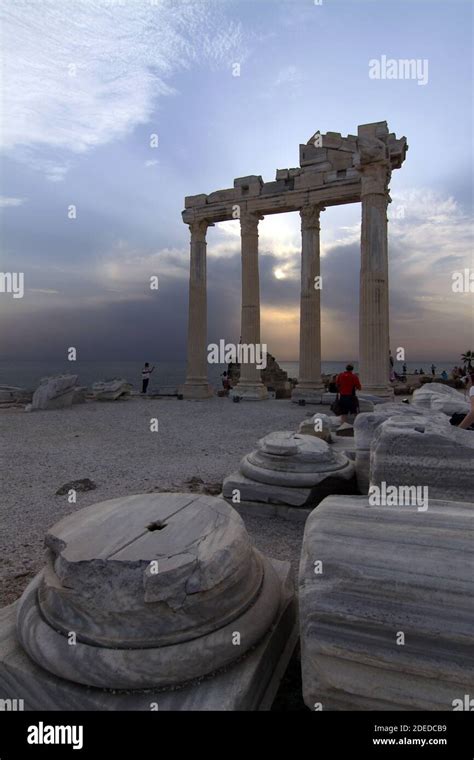 Apollon Tempel Side Manavgat Antalya Türkei Stock Photo Alamy