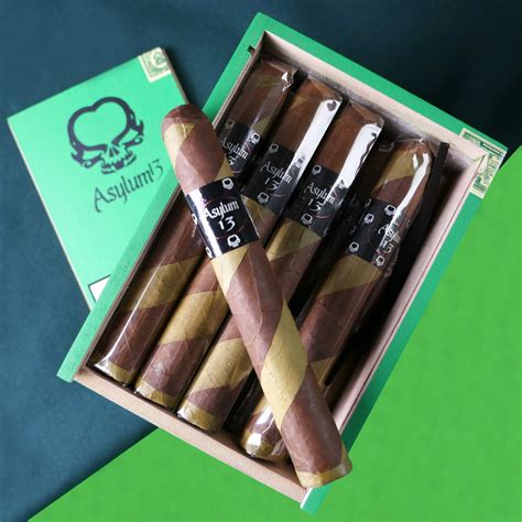 Cle Asylum 13 Ogre Toro Cigar Box Of 25