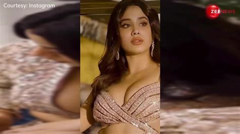 Sizzling Sexy Janhvi Kapoor Wear Tight Blouse On Lehenga Exposing Hottest Cleavage Janhvi