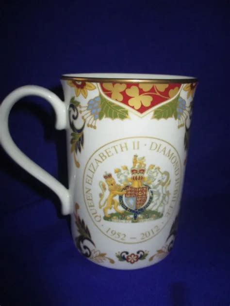 ROYAL WORCESTER HM Queen Elizabeth II Diamond Jubilee 1952 2012 Mug 12