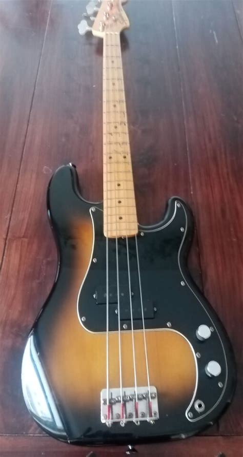 Squier Jv Precision Bass Brown Sunburst Maple Neck Bassic De