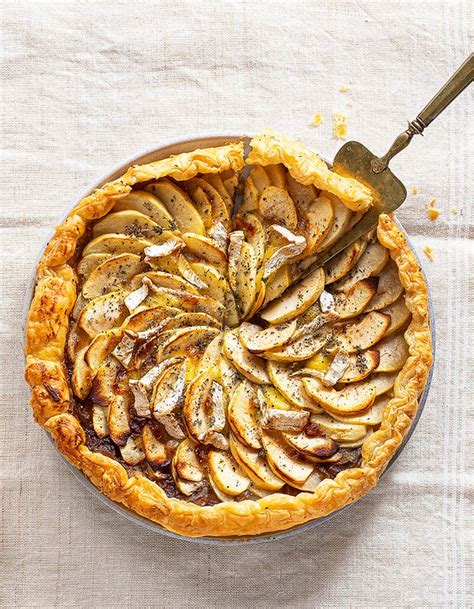 Tarte Au Camembert Pour 4 Personnes Recettes Elle à Table