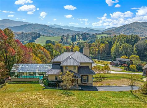 4 Homes With Breathtaking Mountain Views Haven Lifestyles