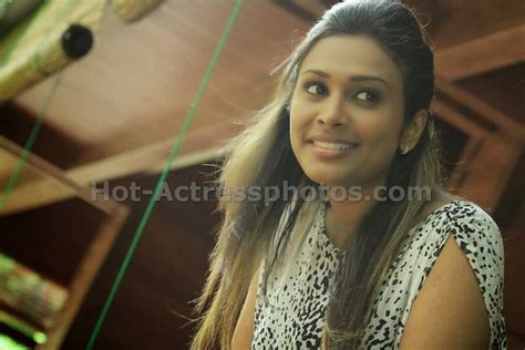 Sri Lankan Actress Model Udari Perera Hot Actress Models Photos