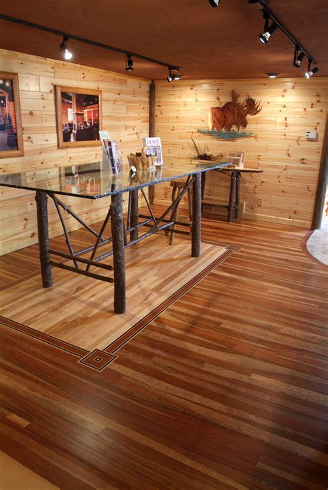 Flooring That Goes Well With Knotty Pine Walls Home Alqu