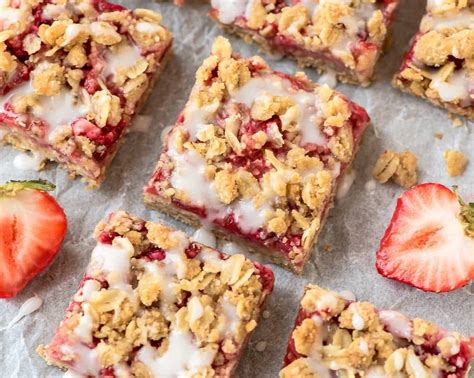 Healthy Strawberry Oatmeal Bars Recipe