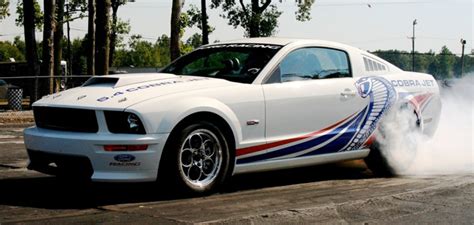 Ford launches FR500 ‘Cobra Jet’ Mustang drag package