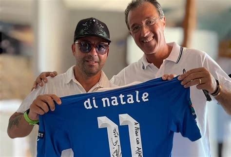 FOTO SHOW L ex calciatore Totò Di Natale al Lido del Faro a Capri con