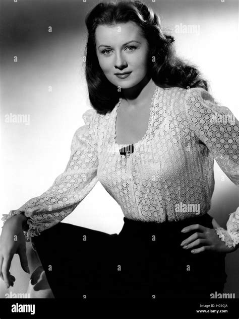 The Spiral Staircase Rhonda Fleming 1946 Stock Photo Alamy