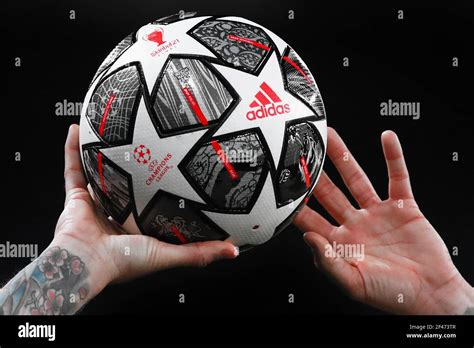 Soccer Ball Uefa Ucl 2020 2021 Hi Res Stock Photography And Images Alamy