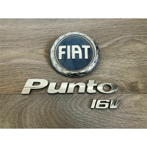 Monogrammes insignes logos badges emblèmes sigles FIAT PUNTO 16V