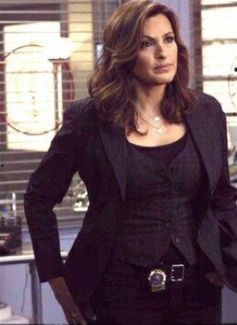 Pin By Agos Tinna On Guardado R Pido Olivia Benson Law And Order Svu