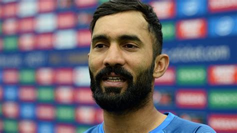 Dinesh Karthik To Replace Injured Saha