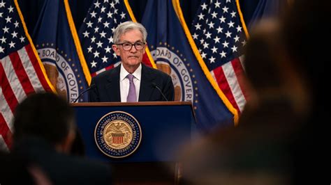 Trump Says He Has No Plan To Remove Fed Chairman Jerome Powell Cnn