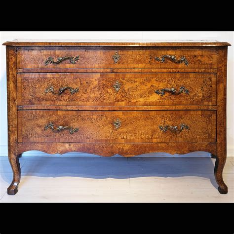 Th Century Italian Amboyna Serpentine Commode Wakelin Linfield