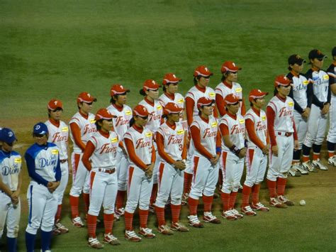 Chaos and Kanji: A Japan Women's Baseball League Primer - My First Game ...