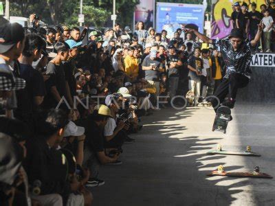 HARI SKATEBOARD SEDUNIA DI BANDUNG ANTARA Foto