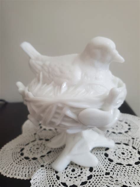 Vintage Westmoreland Milk Glass Bird On A Nest Covered Candy Etsy