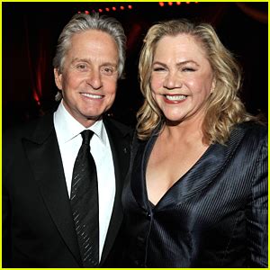 Kathleen Turner Reuniting With Michael Douglas Again For ‘The Kominsky Method’s Final Season ...