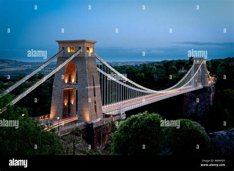 The Iconic Clifton Suspension Bridge Stock Photo Alamy