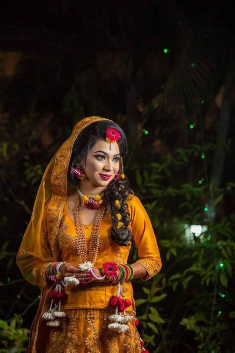 Pin On Bangladeshi Bride Haldi Artif Bride Photography Poses Haldi