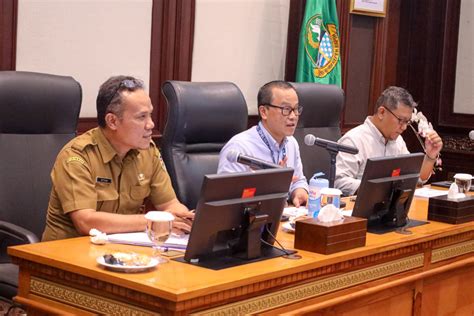 Rapat Pleno Forum Penataan Ruang Daerah Provinsi Jawa Barat Prokompim