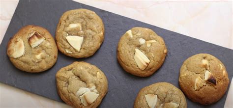 Soft-Baked White Chocolate Chip Cookies Recipe | Recipes.net