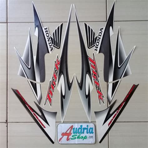 Jual Striping Striping Stiker Motor Honda Tiger Revo Putih Di