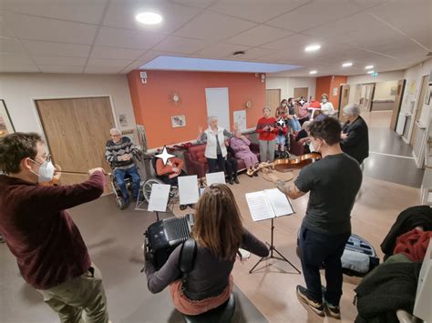 Spectacle de Noêl Résidence La Canopée