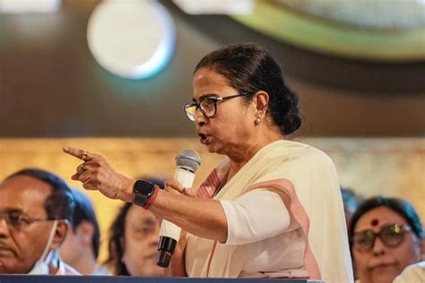 Mamata Banerjee Mamata Banerjee Slams PM Narendra Modi Anandabazar