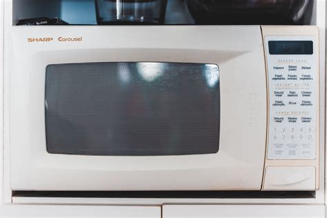 Simple Ways To Clean A Microwave - Love 4 Cleaning - THE BLOG