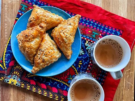 Afghan Sambosa with Meat and Peas