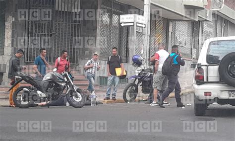 Fuerte Accidente Vial Deja Una Persona Herida En El Sector De El Obelisco De La Capital Hchtv